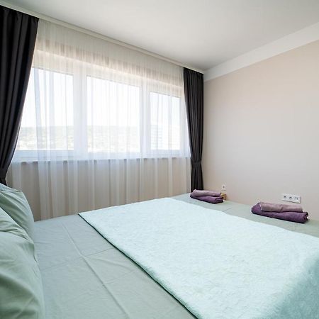Apartamento Sky Academic Varna Exterior foto