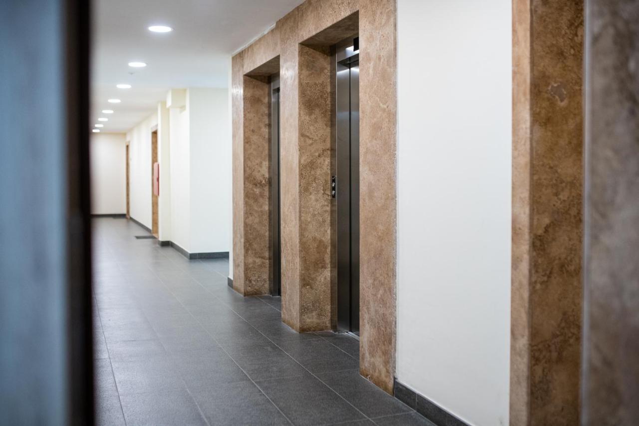 Apartamento Sky Academic Varna Exterior foto