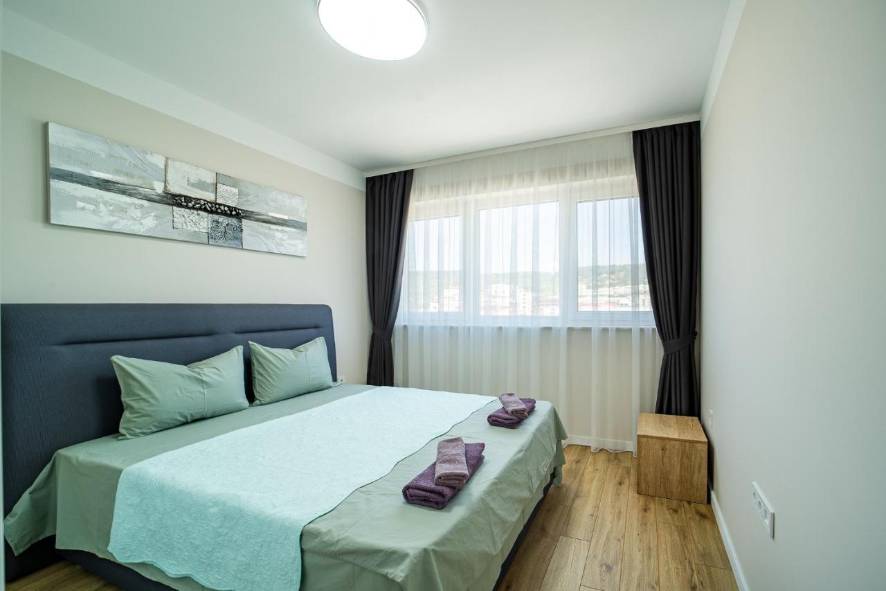Apartamento Sky Academic Varna Exterior foto