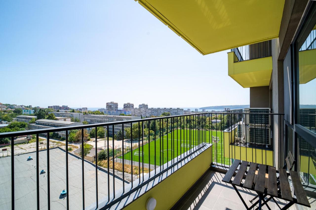 Apartamento Sky Academic Varna Exterior foto
