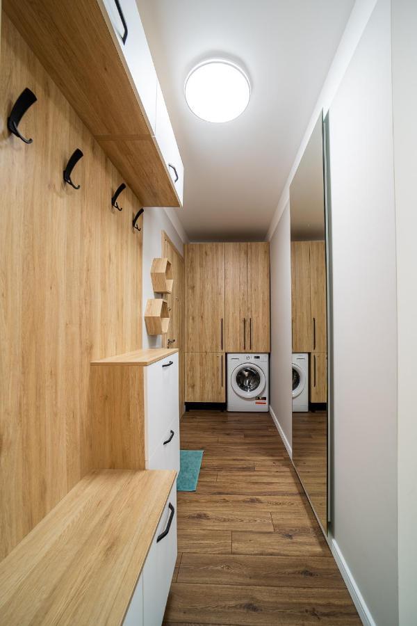 Apartamento Sky Academic Varna Exterior foto