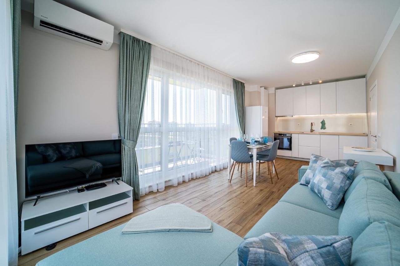 Apartamento Sky Academic Varna Exterior foto
